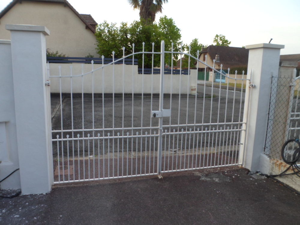 PORTAIL FER FORGE BLANC 500 Pau (64)