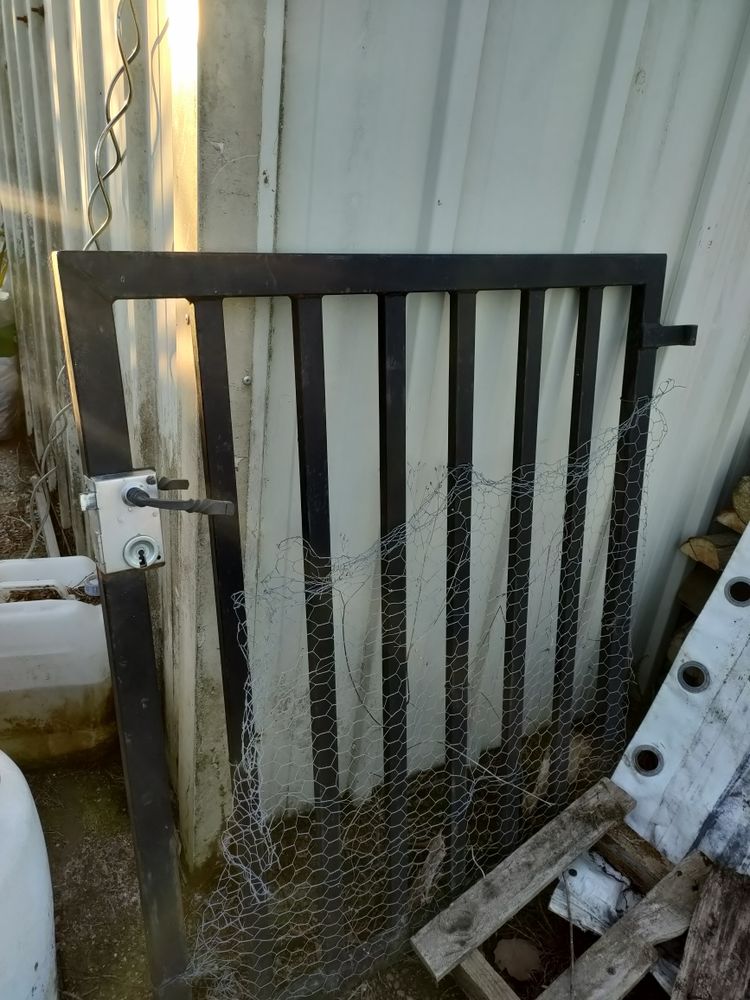 portail noir � barreau en fer 180 Sarron (40)