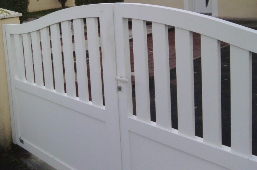 un portail et un portillon de marque Laplace 900 Marcheprime (33)