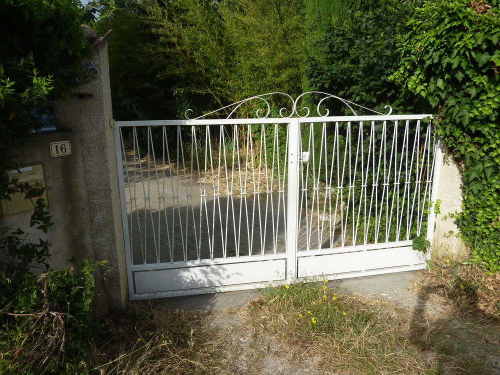 Portail 2 vantaux 0 Allemagne-en-Provence (04)