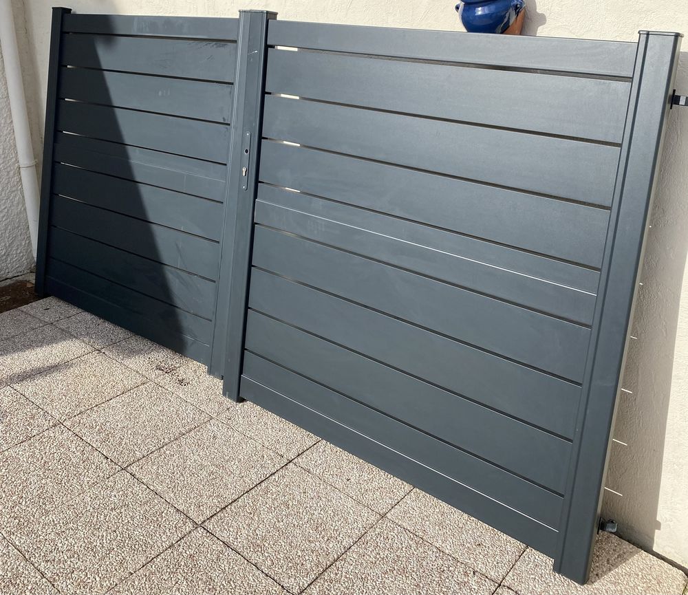 Portail 3x1,60 290 Saint-Martin-de-Crau (13)