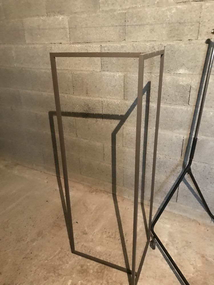 lot de 2 portants 50 La Roche-sur-Yon (85)