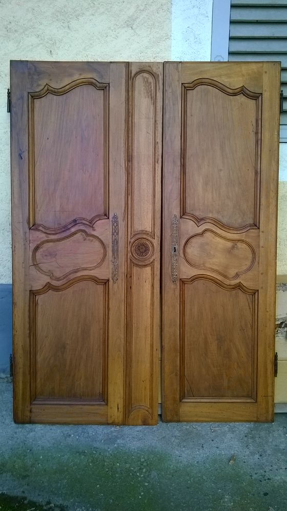 porte d'armoire en noyer 100 Chamb�ry (73)