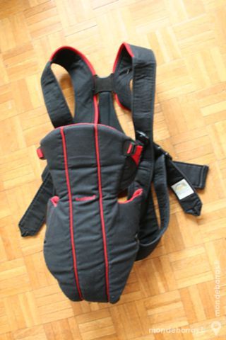 porte bébé babybjorn rouge et noir