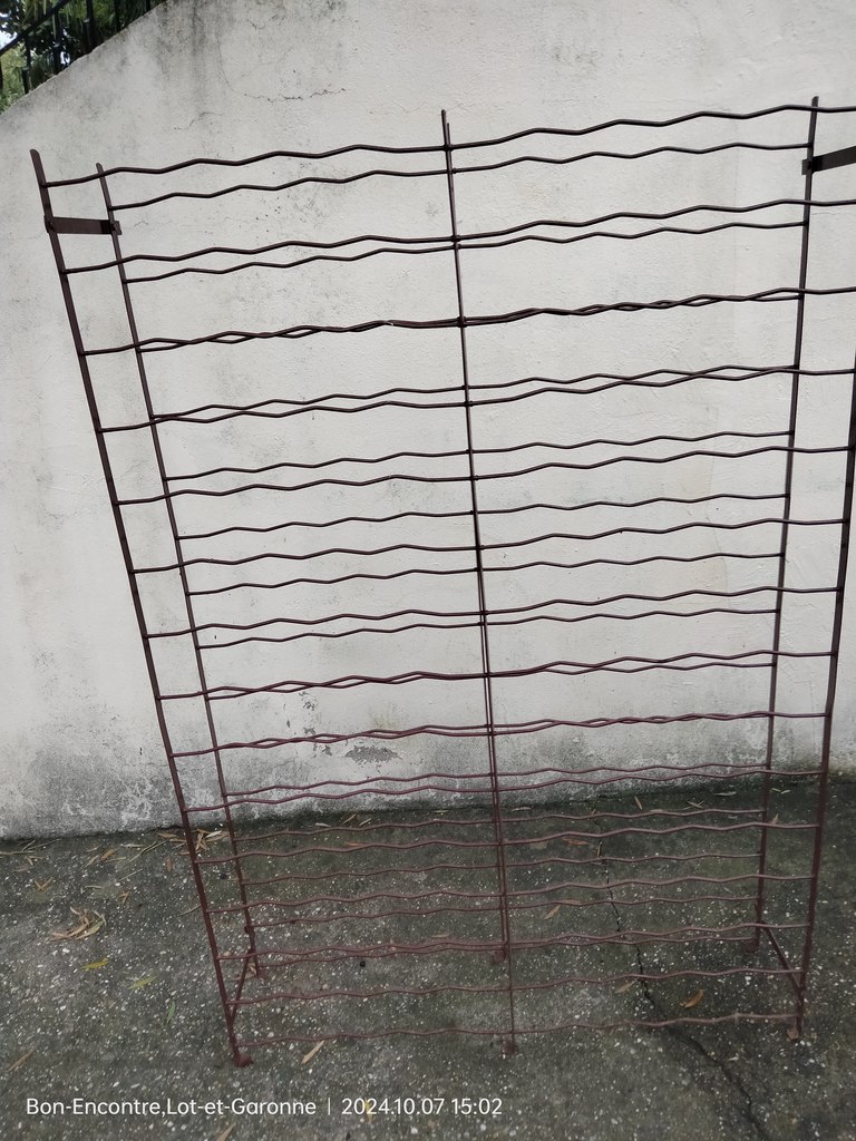 Porte bouteilles m�tallique couleur rouille 20 Bon-Encontre (47)