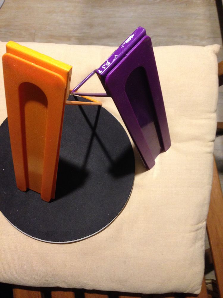 1. PORTE  CAPSULES MAGNETIQUE NESPRESSO
3 Nice (06)