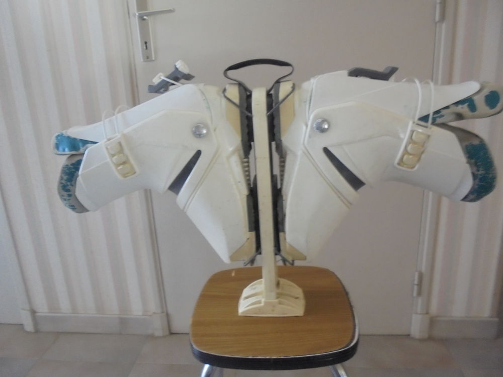 PORTE CHAUSSURE DE SKI 10 Sisteron (04)