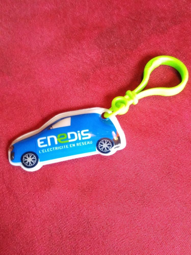 voiture miniature enedis