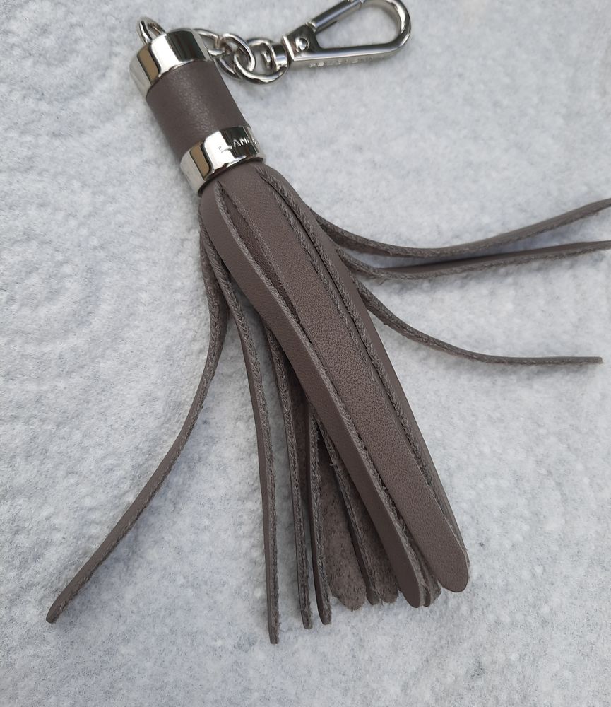 Porte clef marron taupe pompons LANCASTER  �tat neuf 10 Domart-en-Ponthieu (80)