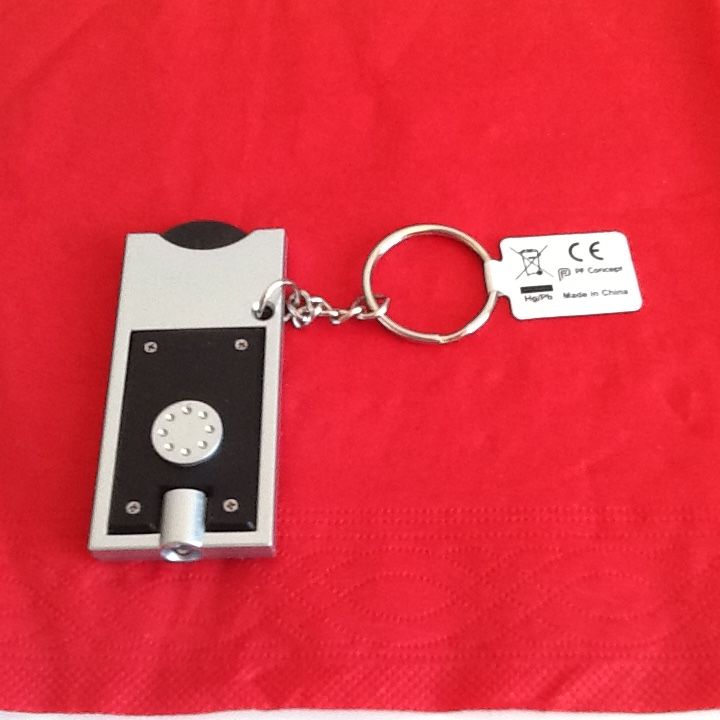 PORTE-CLEFS  FONDATION FRANCE   CASINO JOA  2 Saint-Etienne (42)