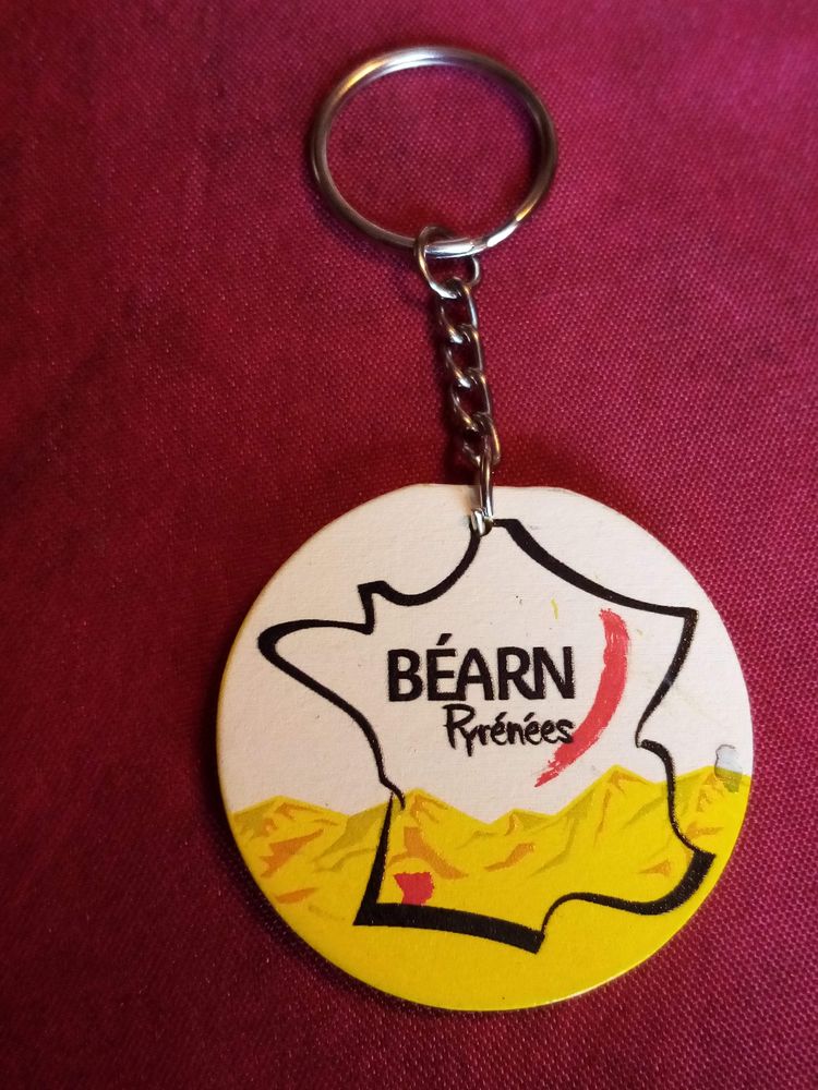 Porte clefs neuf b�arn Pyr�n�es (rond) 2 Avermes (03)