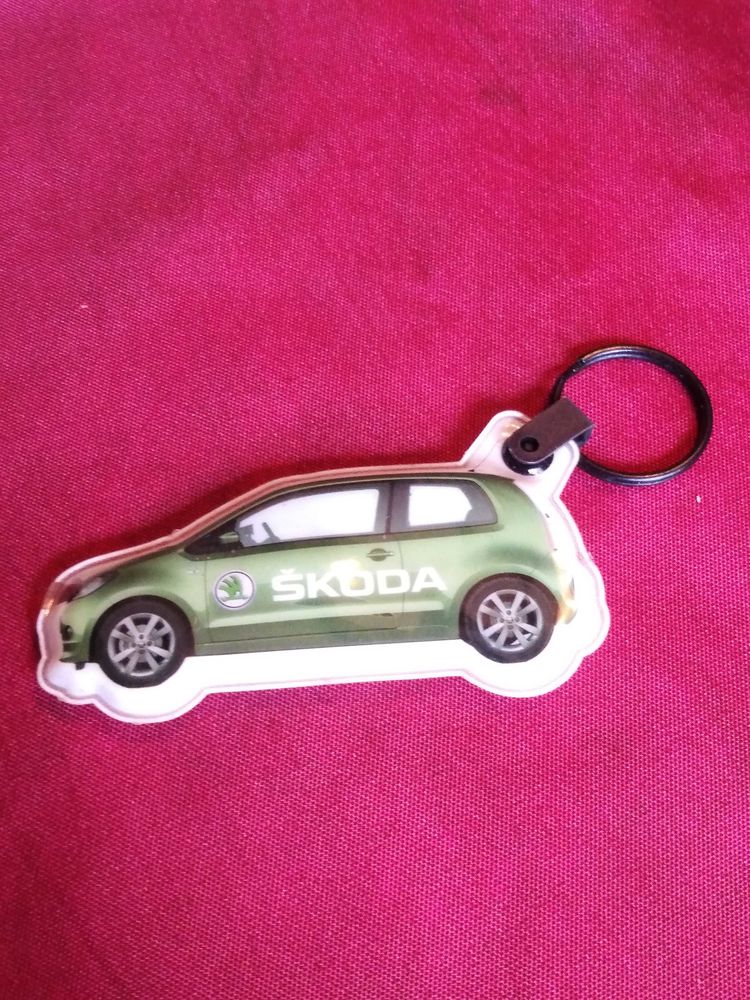 Porte-clefs skoda 1 Avermes (03)