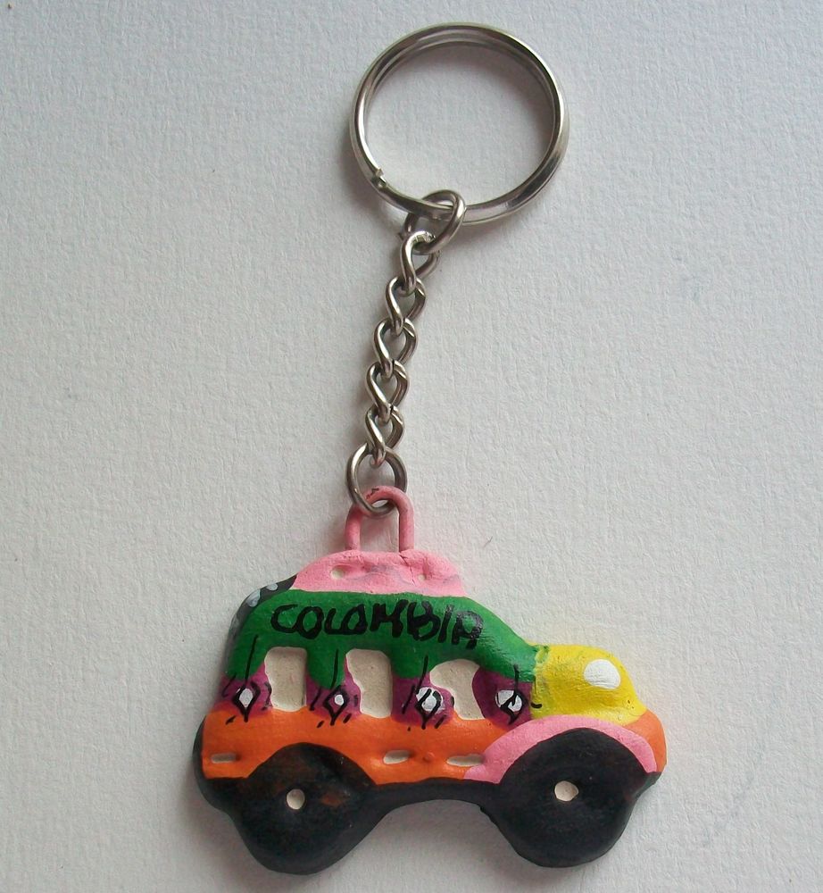 Porte cl�s bus artisanal c�ramique vert orange 7 Thizy (69)