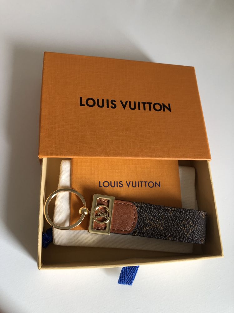 Porte-cl�s LV dans sa bo�te d origine 40 Pontoise (95)