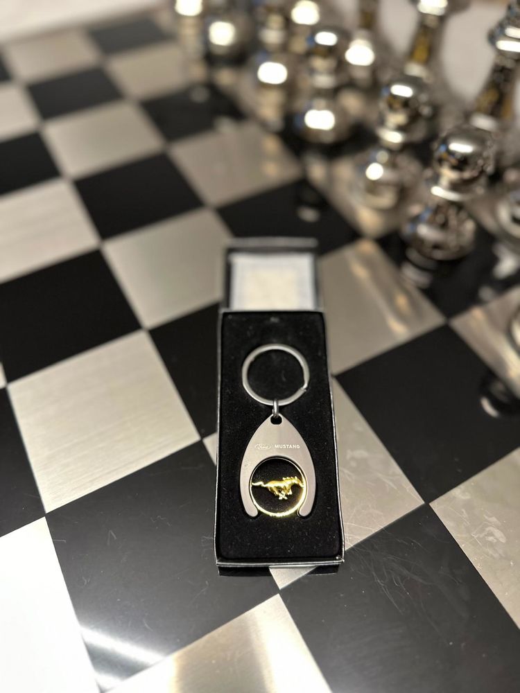 porte cl�s marque Ford Mustang neuf ( jeton Caddie) 20 Agen (47)