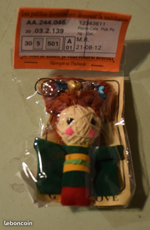 8 PORTE-CLES POK-PONG - DIVINITE - SALLY 10 Roissy-en-Brie (77)