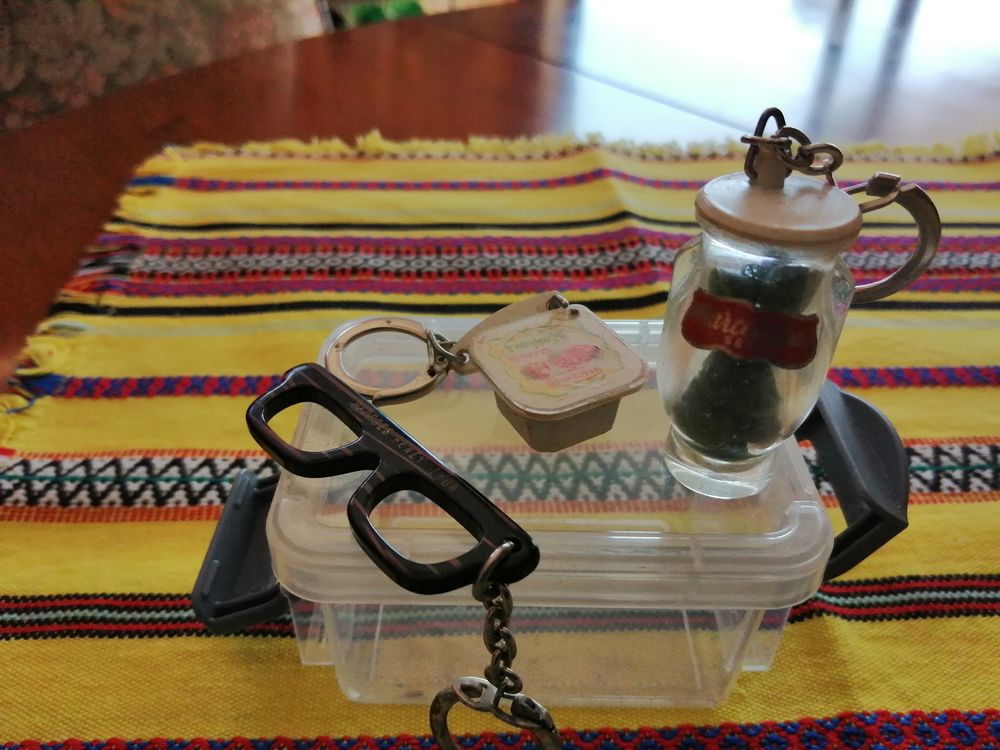 Porte cl�s M. PROPRE, CAF�, BOISSON, CUIVRE 35 Viriville (38)