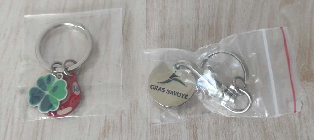 Porte-cl�s publicitaires (4 � le lot de 2) 4 Metz (57)