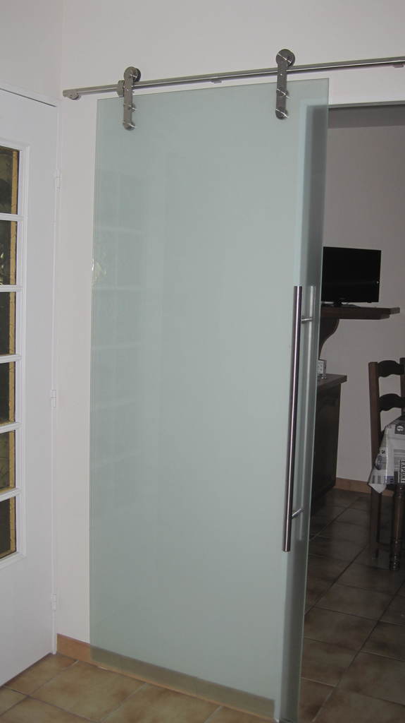 Porte coulissante en verre d�poli sur rail 100 La Teste-de-Buch (33)