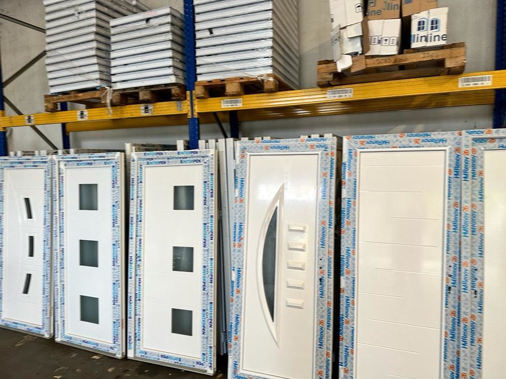 Porte d'entr�e pvc  en stock. Tel : 0768349324 199 Aubervilliers (93)