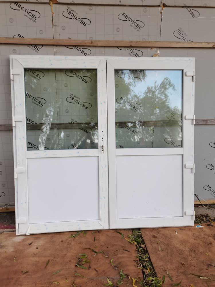 Porte fen�tre neuve avec sous bassement en pvc 400 Iwuy (59)