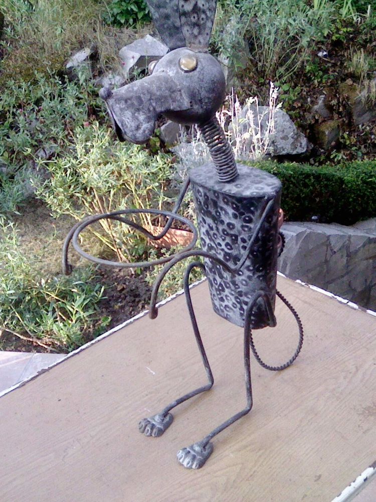 Porte-pot de fleurs support ''chien stylis�'' 30 �pernon (28)