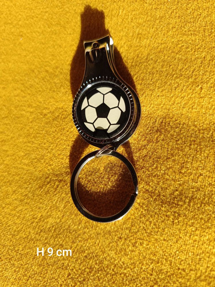 Porte-cl� foot 1 Thiais (94)