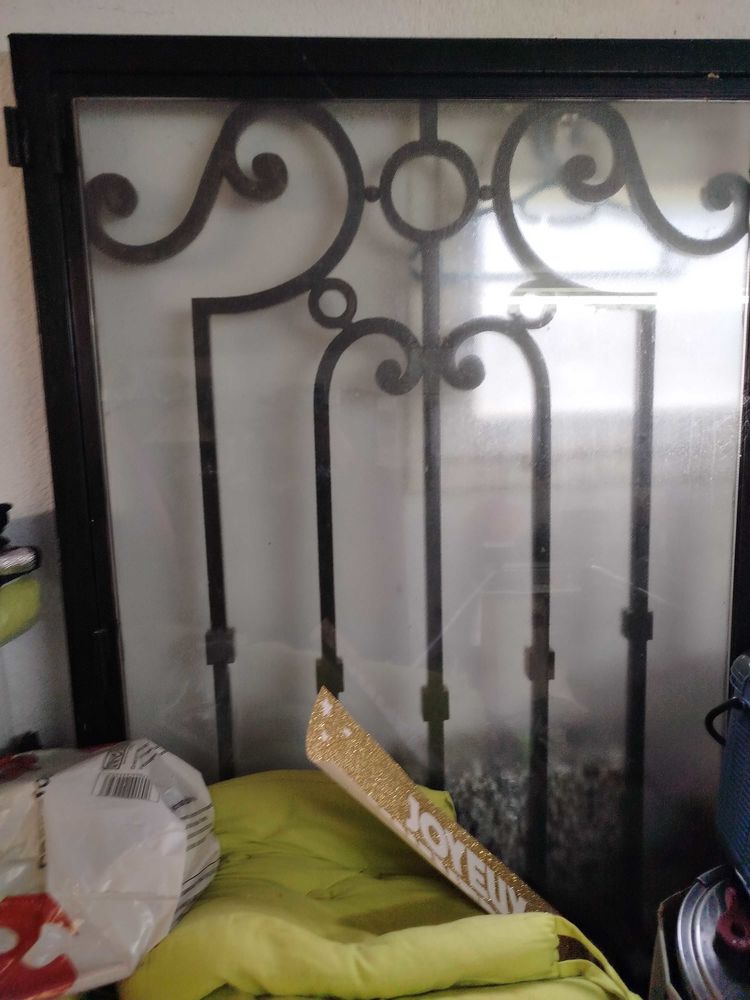 porte en fer forg� 75 Chelles (77)