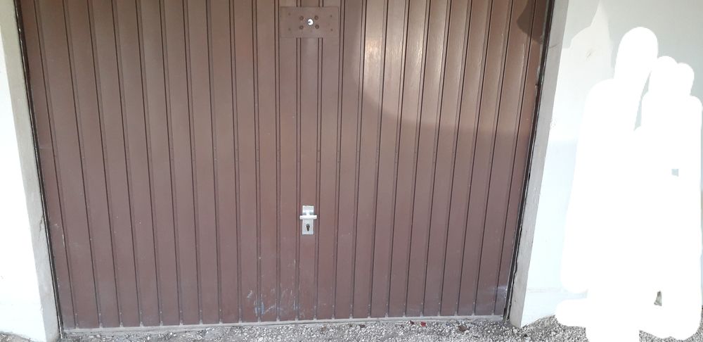 Porte de garage basculante 2 mètres par  2 40 30 Neuvic (24)