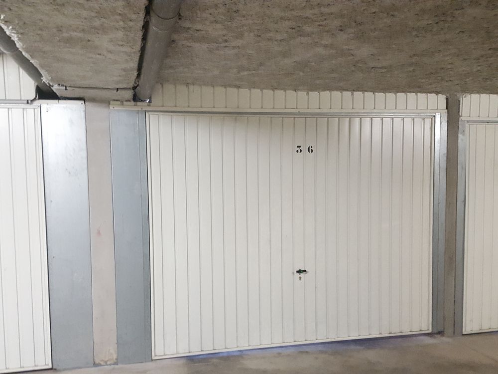 Porte de garage basculante   80 Lézignan-la-Cèbe (34)
