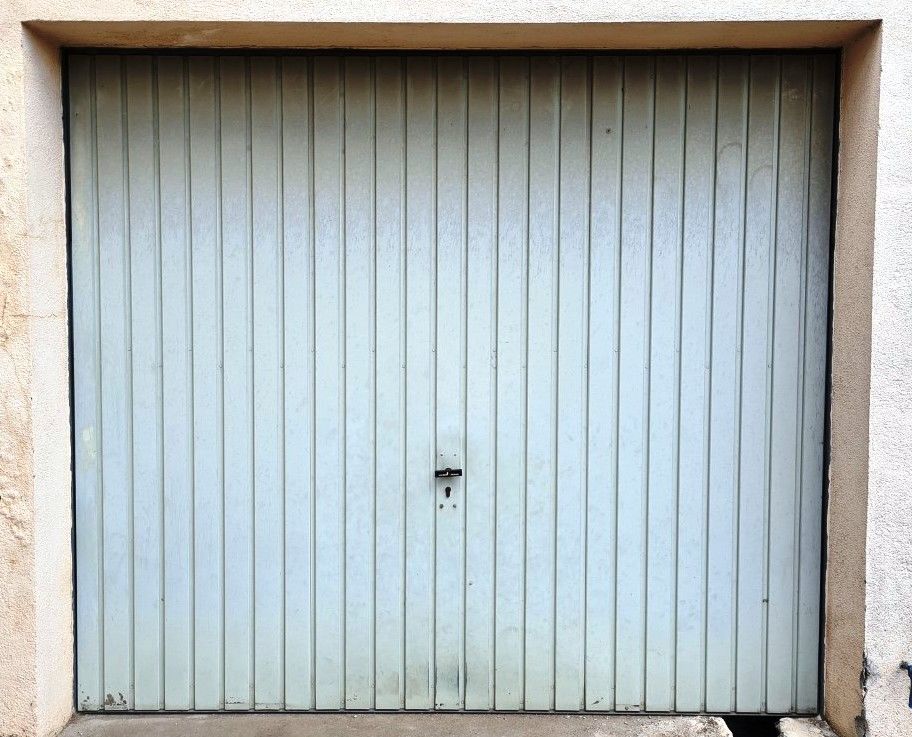 Porte de garage basculante 50 Roanne (42)