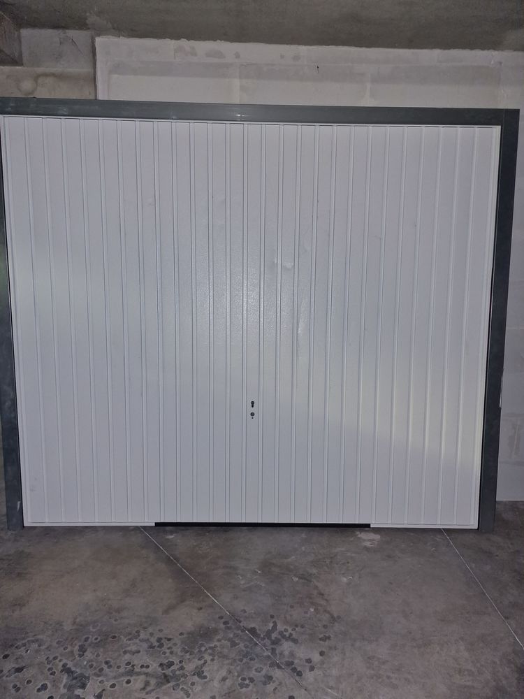 Porte de garage bassculante 200 Marseille 14 (13)