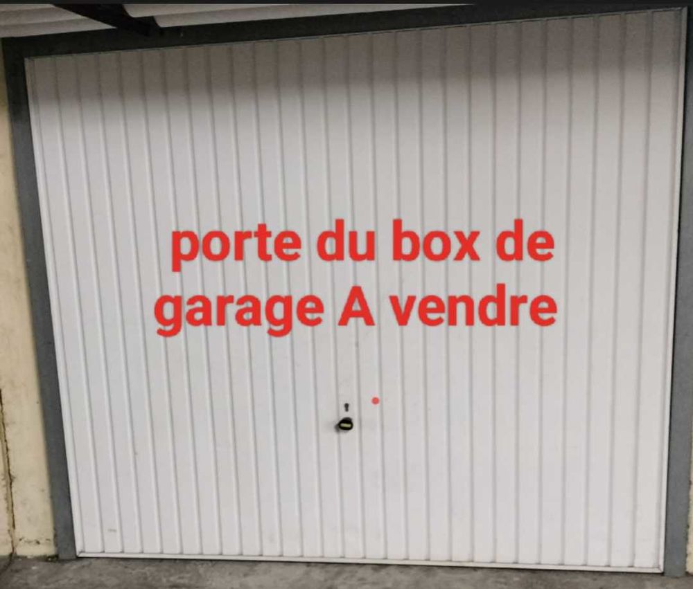 une porte de garage pasquilante 150 Nanterre (92)