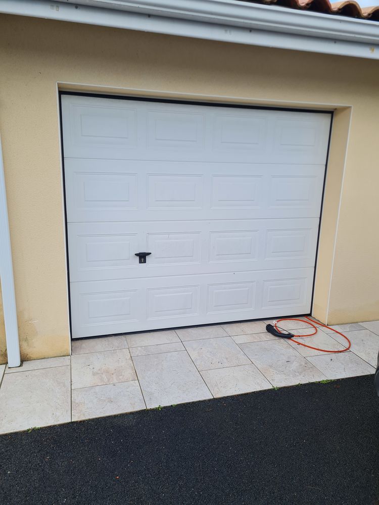 porte de garage sectionnelle �lectrique 400 Soustons (40)