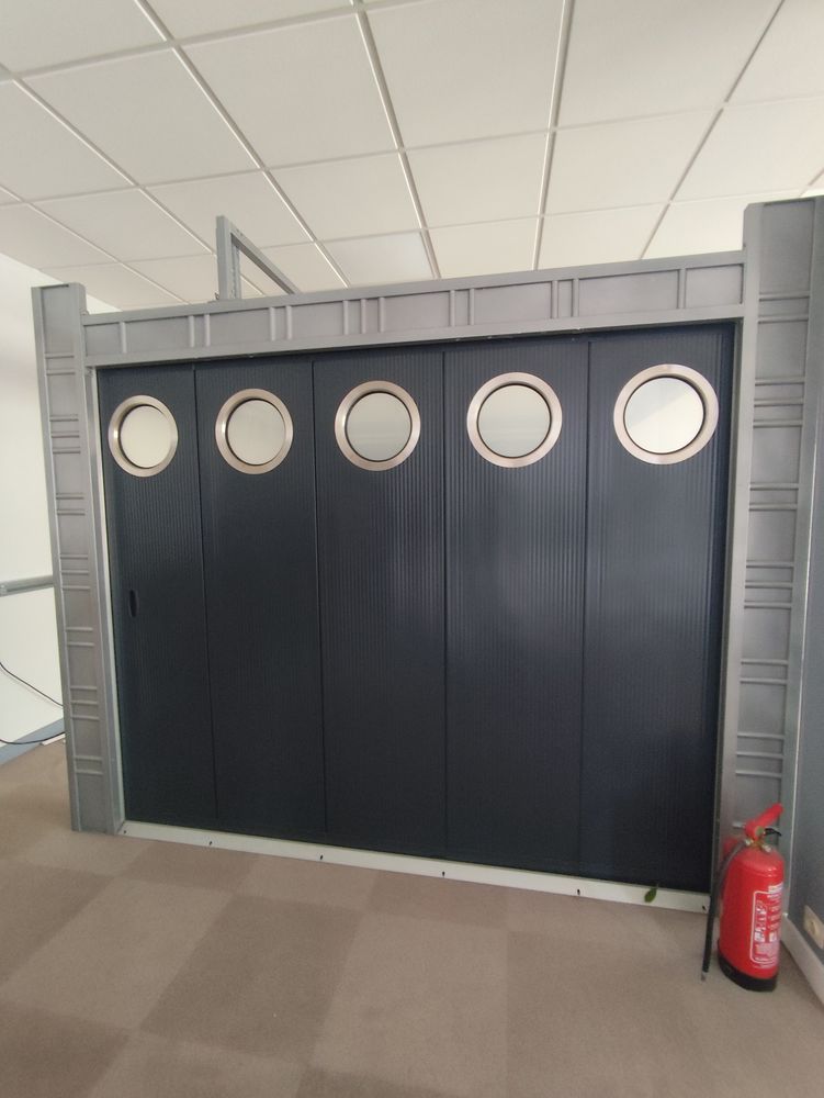 Porte de garage sectionnelle lat�rale 1500 Montceau-les-Mines (71)