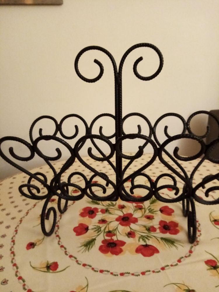 porte journaux en Fer forge 20 Courbevoie (92)