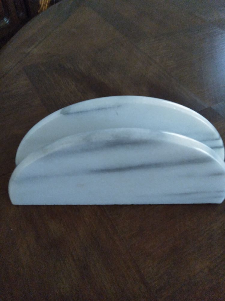 Porte-lettres en marbre 15 Mont�limar (26)