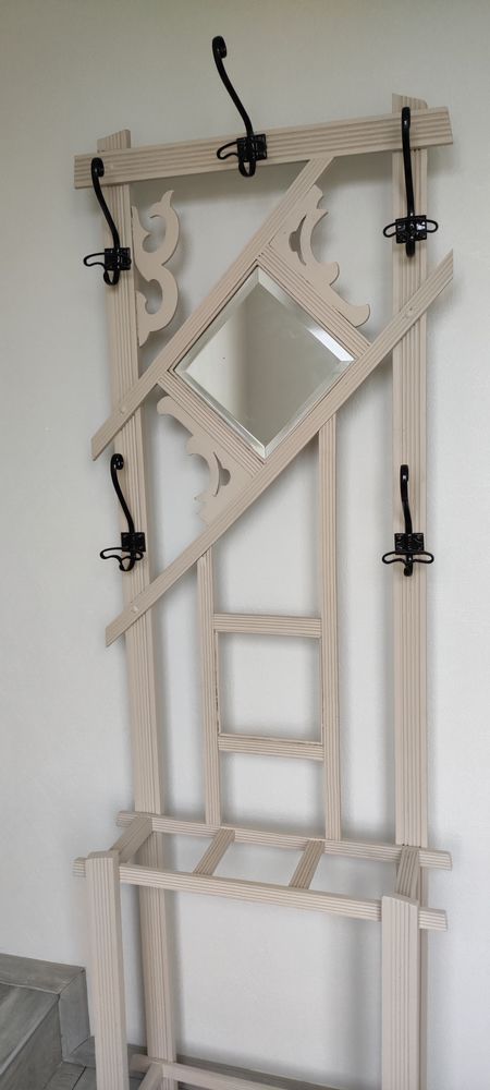 Porte manteau ancien 95 Sainte-Th�rence (03)