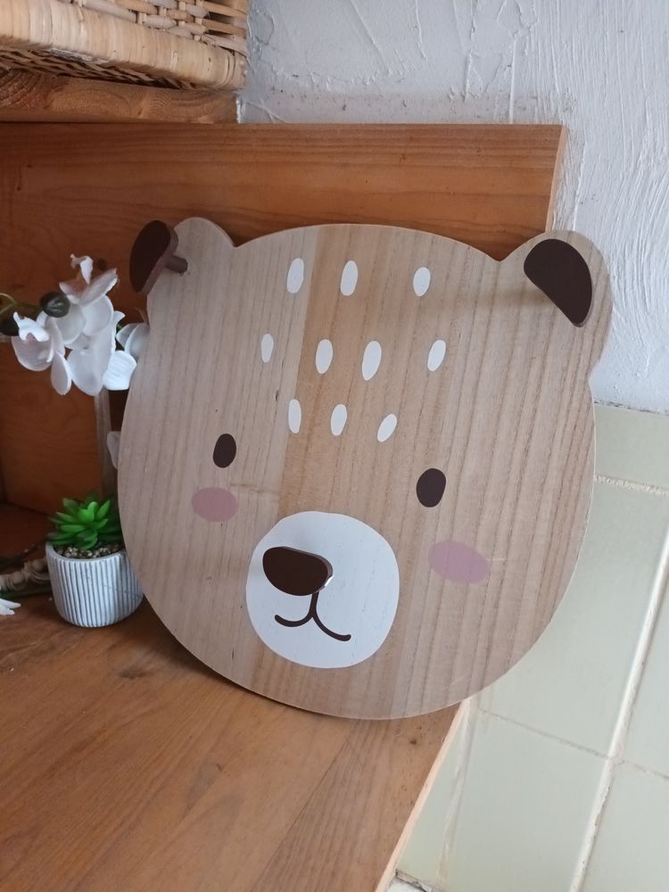 Porte manteau enfant
36x37 10 Toulon (83)