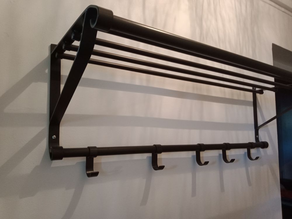 Porte manteau mural�et �tag�re � chaussure 49 Frontignan (34)