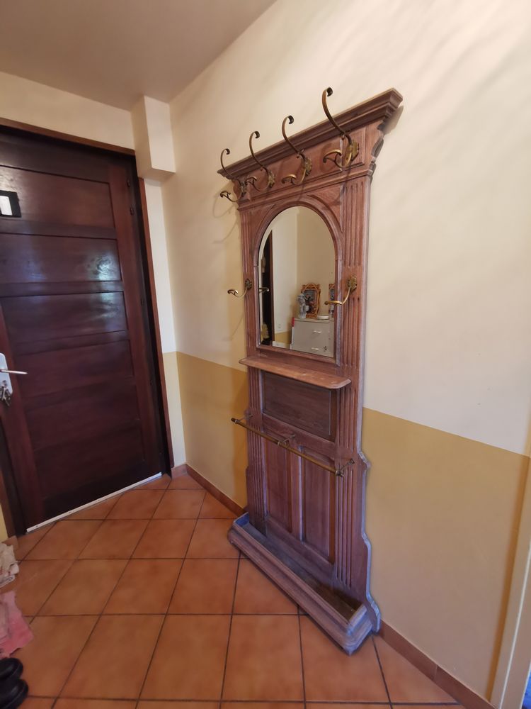 porte manteau 200 Villeurbanne (69)