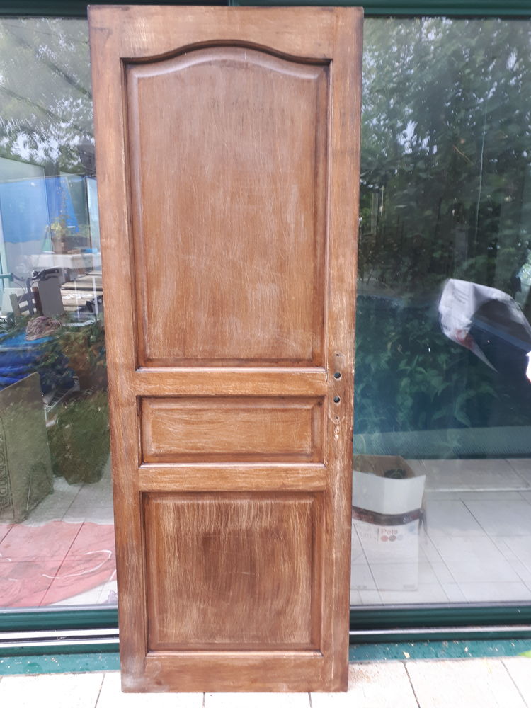 Porte en pin massif 30 Montigny-Lencoup (77)