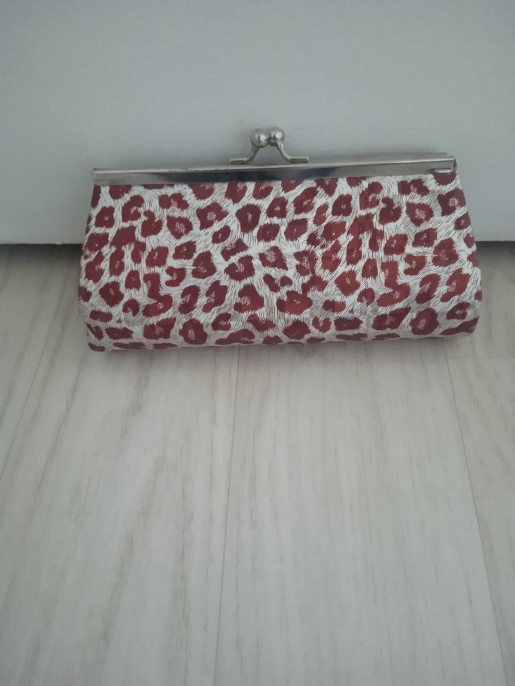 porte monnaie l�opard 3 �vreux (27)