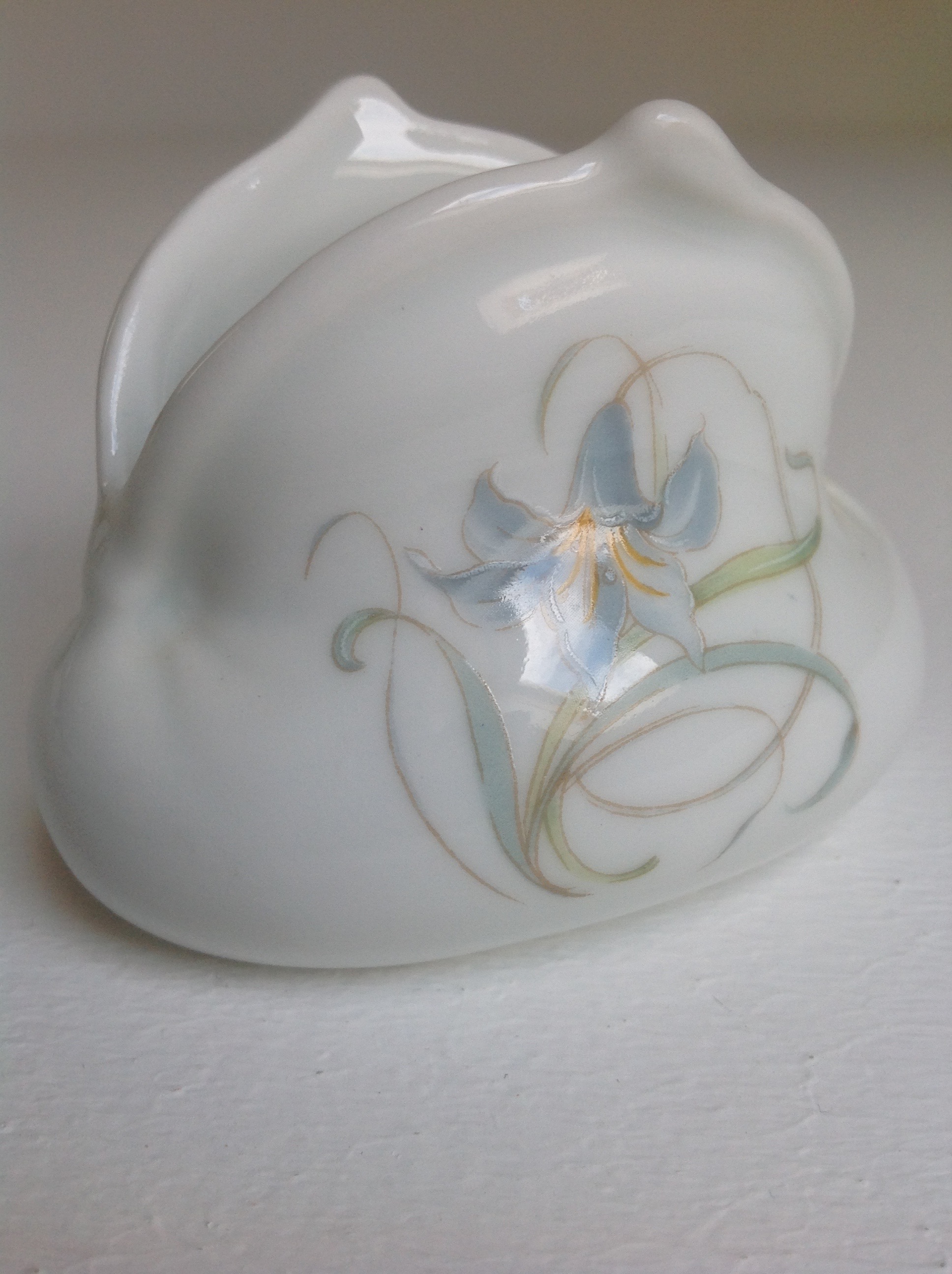 PORTE-MONNAIE EN PORCELAINE D�CORS DE PARIS Envoi possible
5 Tr�gunc (29)