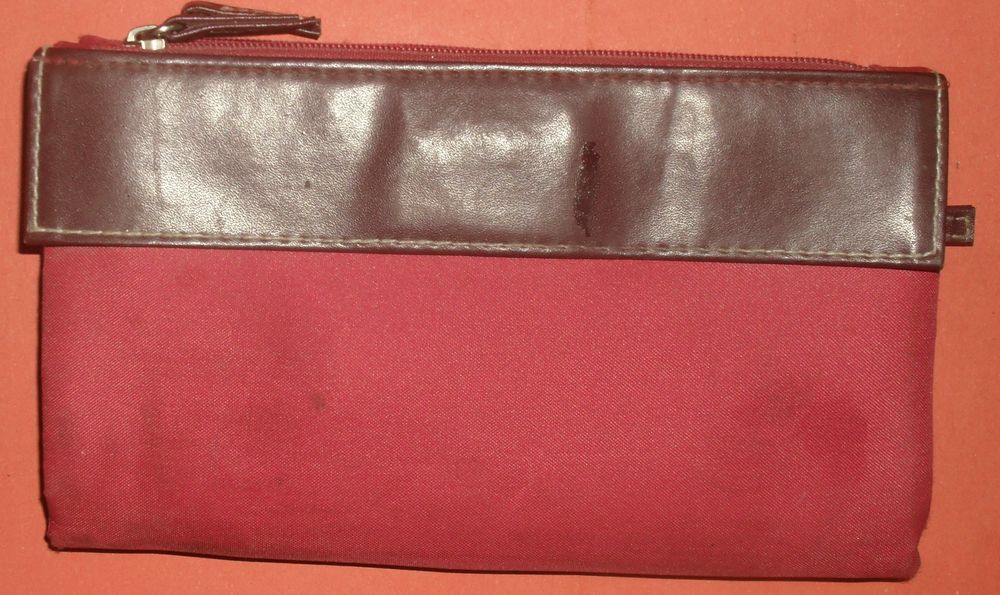 Porte monnaie Porte cartes Rouge. 15 Montreuil (93)