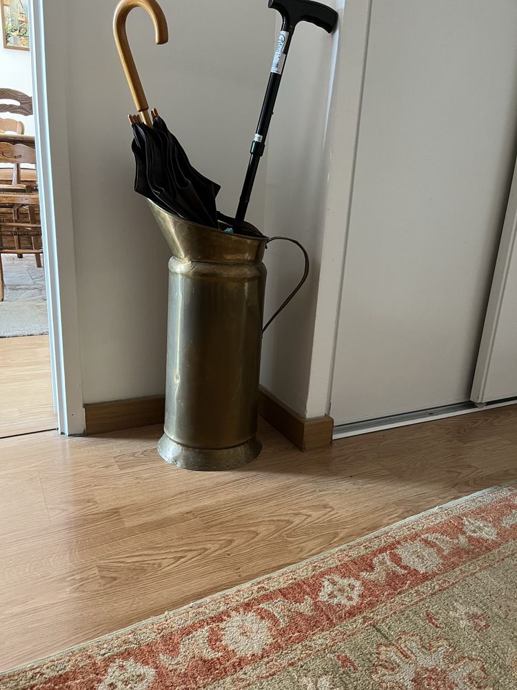 Porte parapluies , Broc en laiton 45 Douai (59)