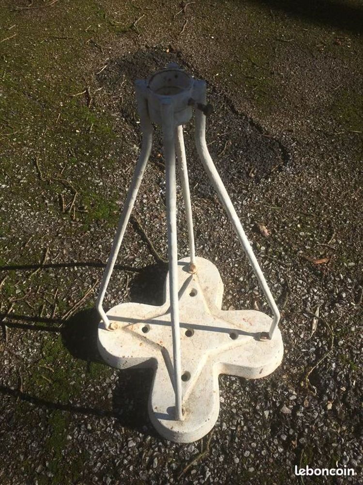 Porte parasol tr�s lourd 0 Castres (81)