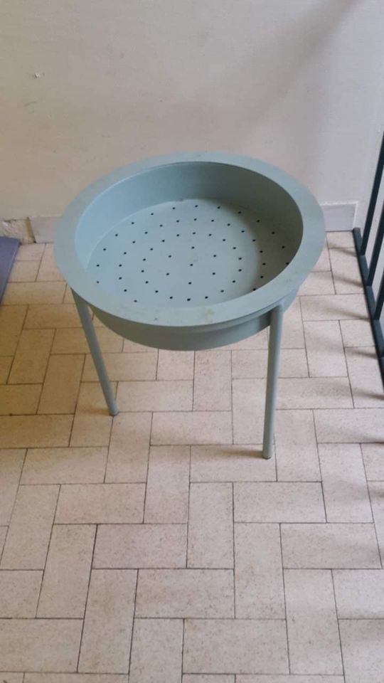 Porte plante professionnel (fleuriste) 10 Valserh�ne (01)