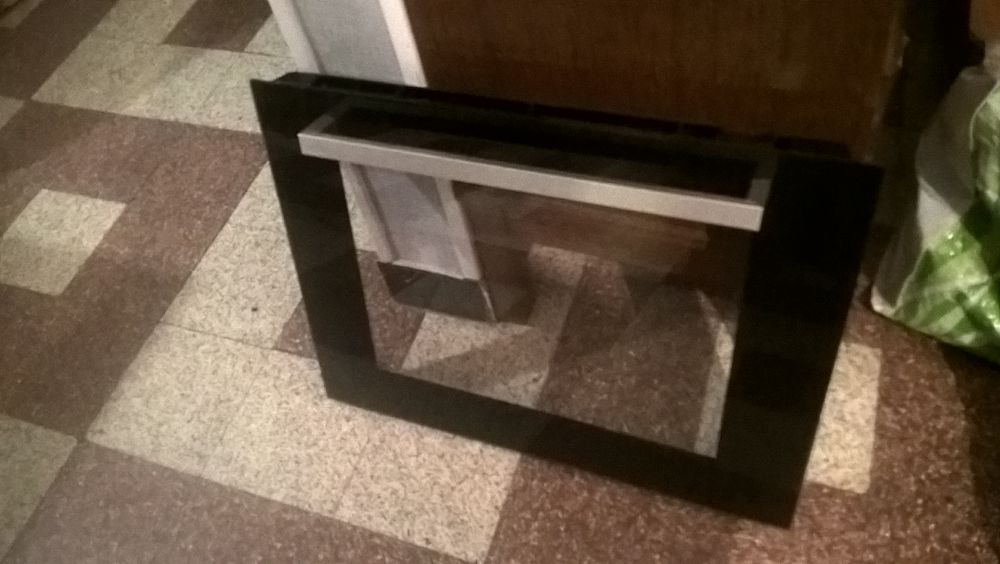 Porte/poign�e/charni�res four HOTPOINT. 48 Flers-en-Escrebieux (59)