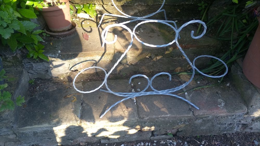 PORTE POTS DE FLEUR 20 Toulon (83)